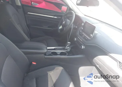 2021 Nissan Altima Sv Fwd z USA, uszkodzony, nr VIN 1N4BL4DV0MN357870